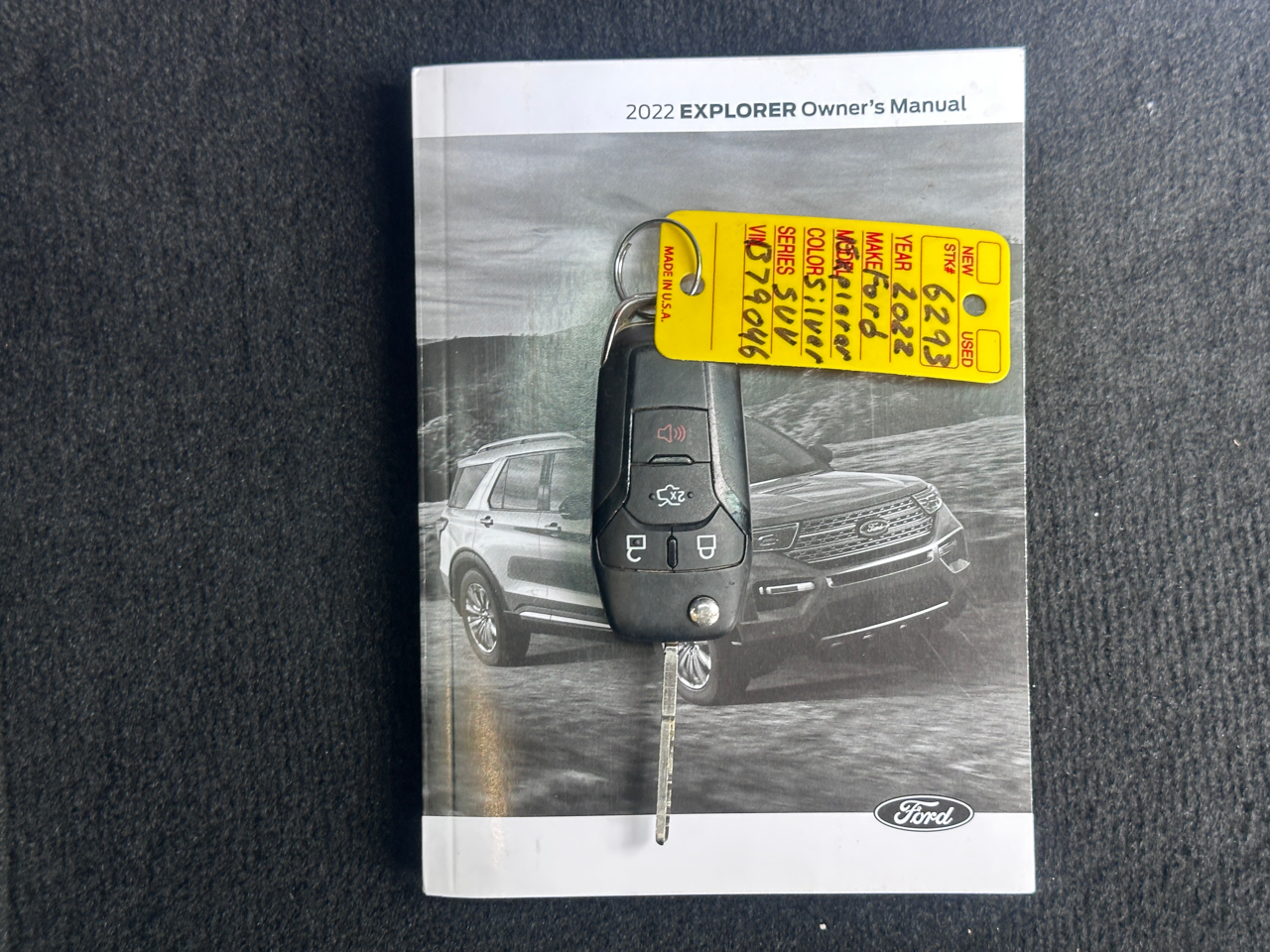 Ford Explorer Base RWD 2022