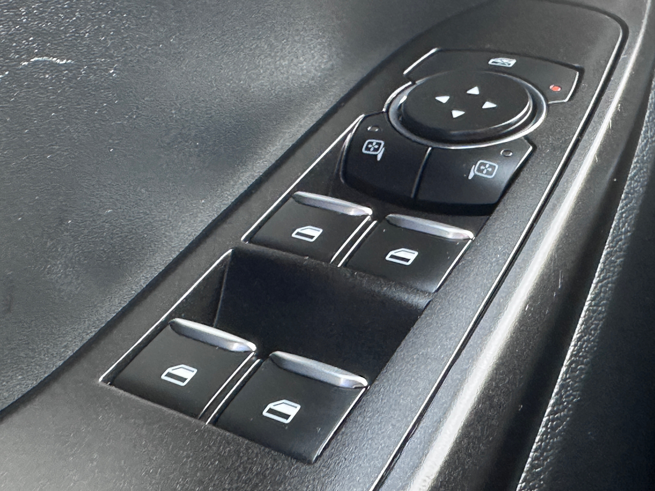 Ford Explorer Base RWD 2022