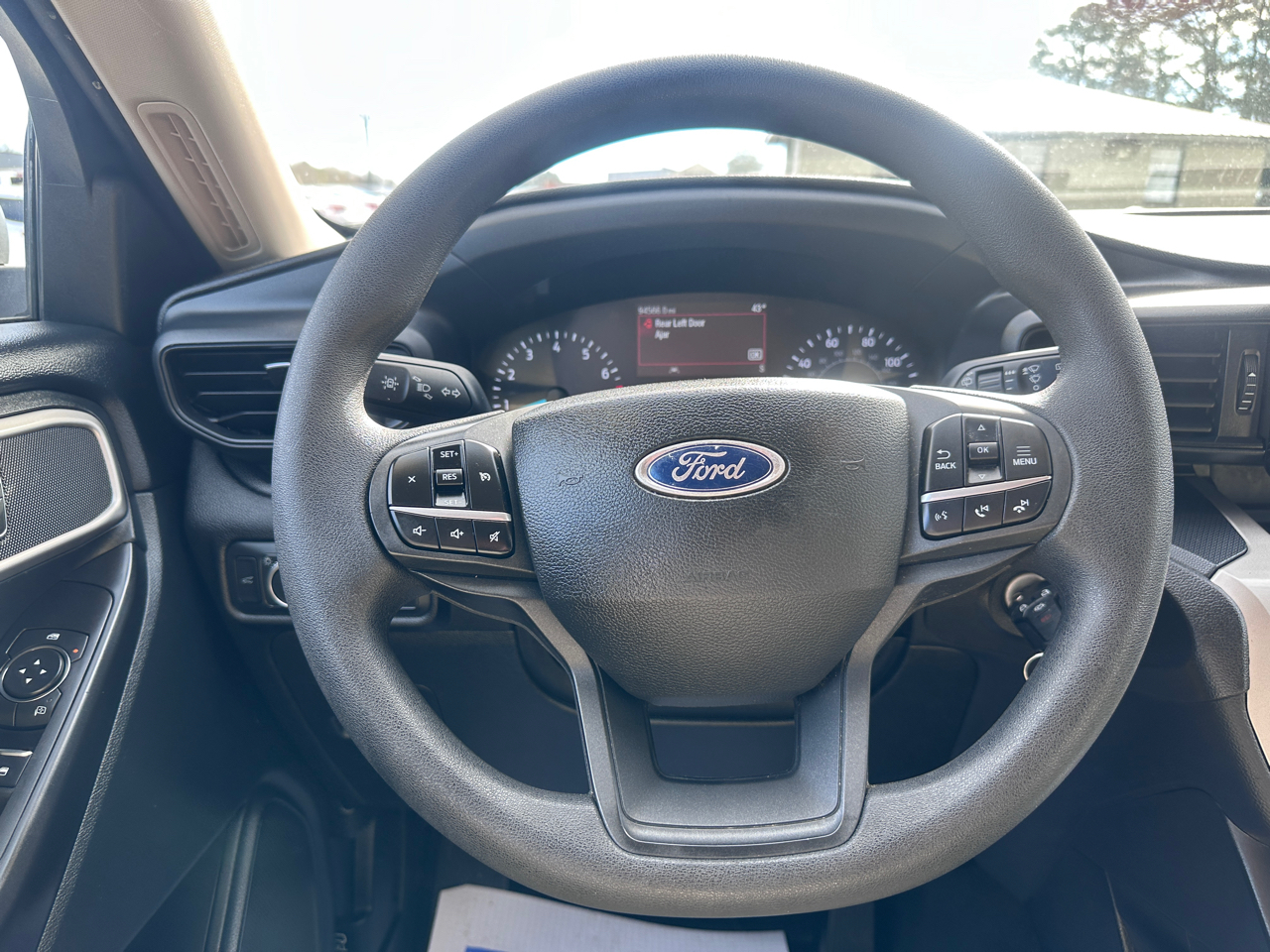 Ford Explorer Base RWD 2022