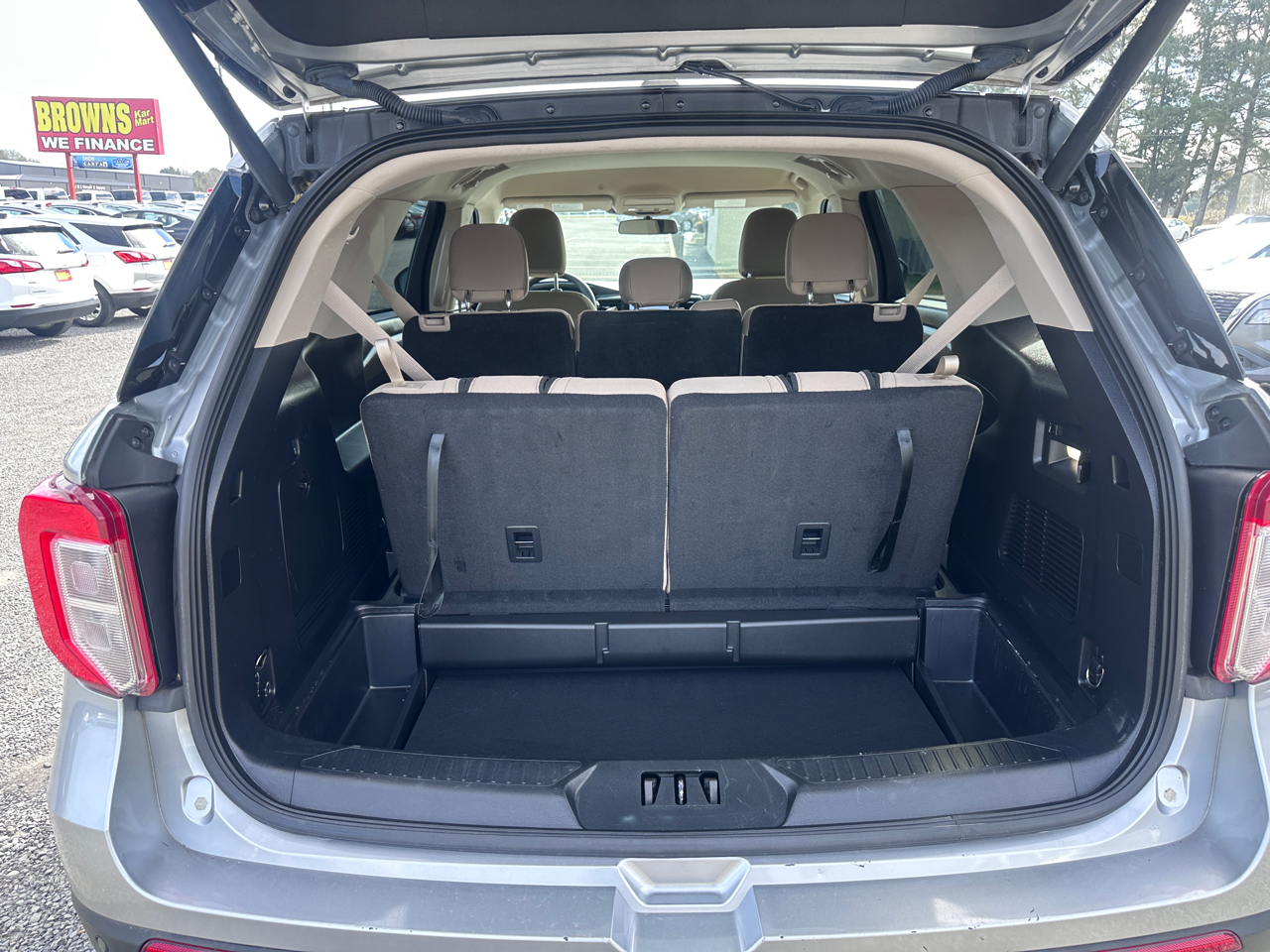 Ford Explorer Base RWD 2022