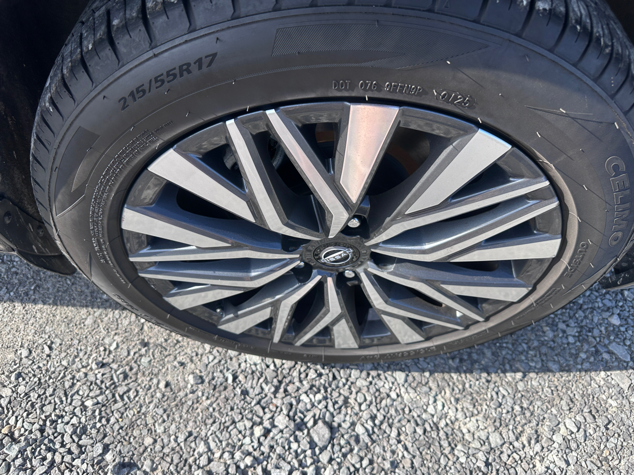 Nissan Altima 2.5 SV Sedan 2024