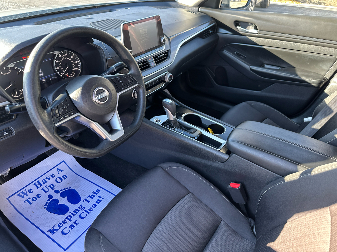 Nissan Altima 2.5 SV Sedan 2024