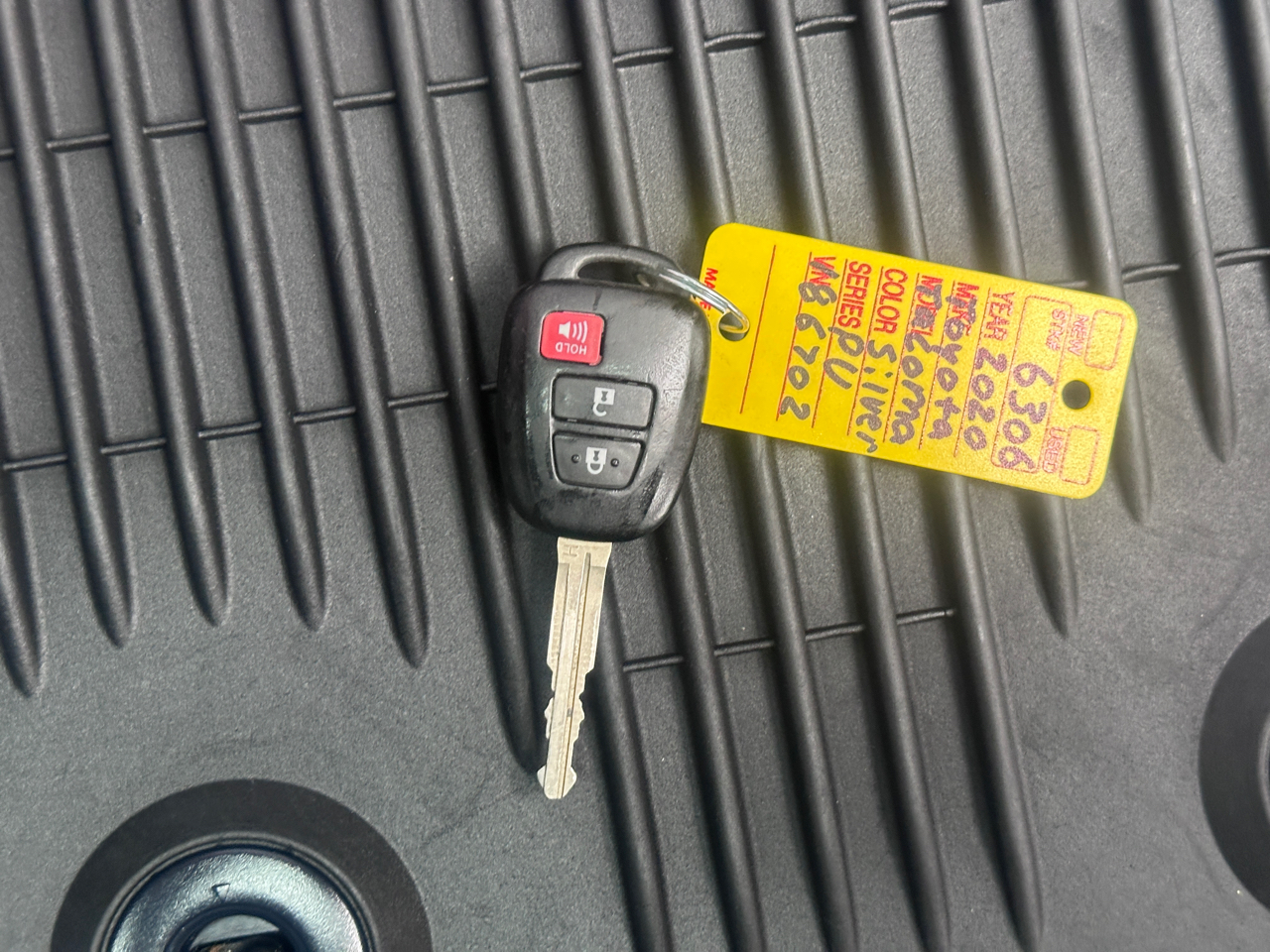 Toyota Tacoma 2WD SR Double Cab 5' Bed I4 AT (Natl) 2020