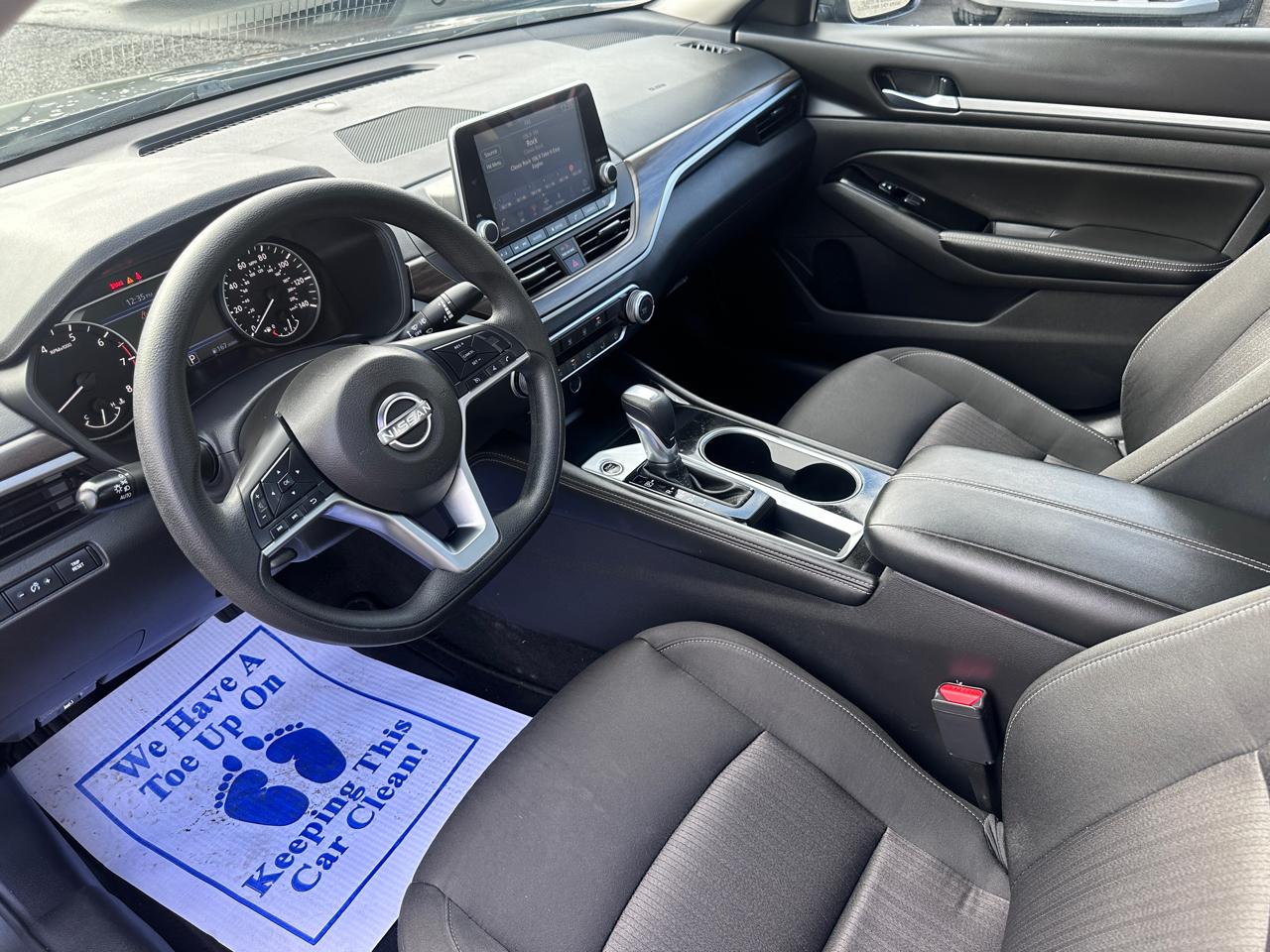 Nissan Altima 2.5 SV Sedan 2023