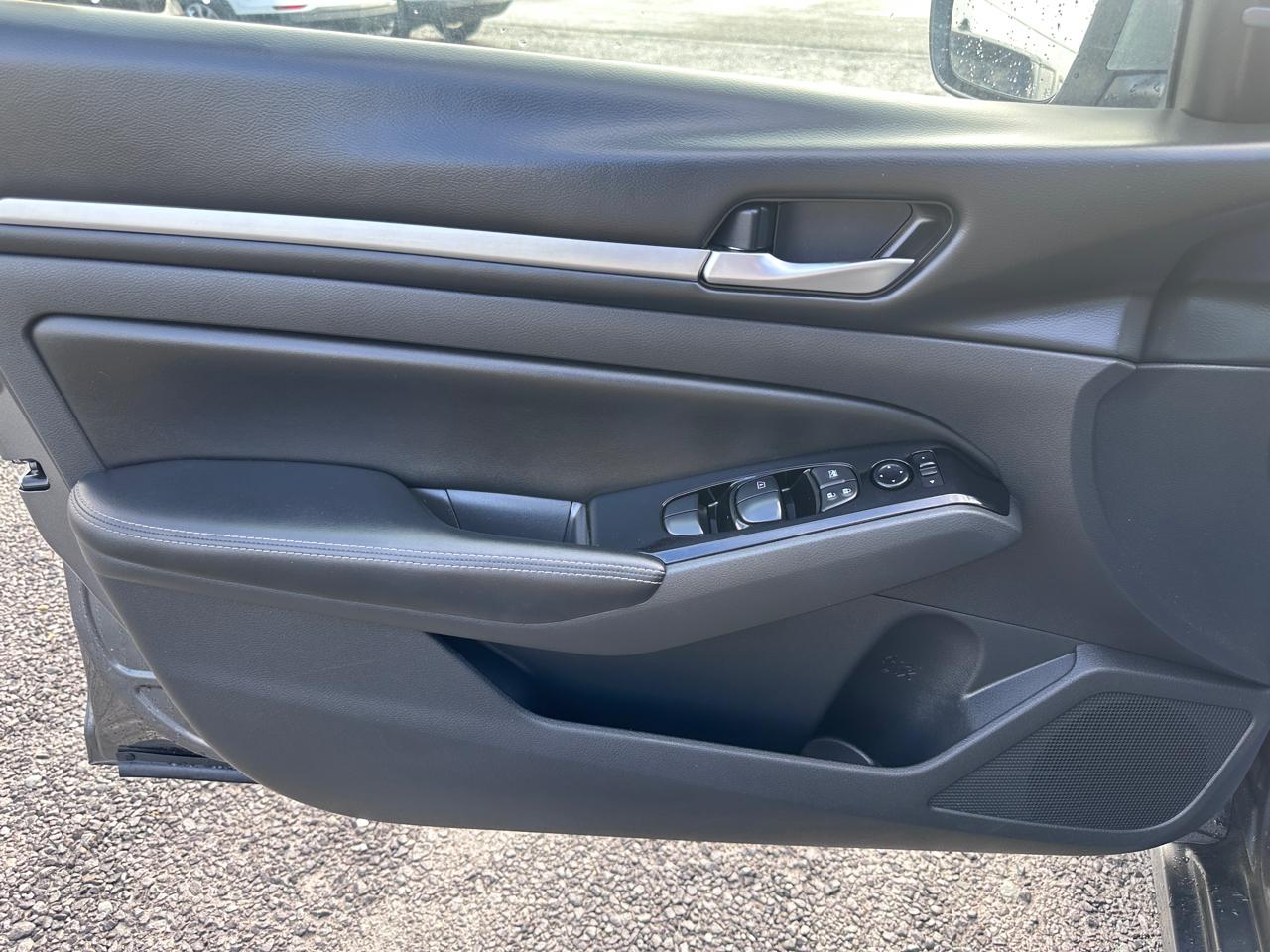 Nissan Altima 2.5 SV Sedan 2023