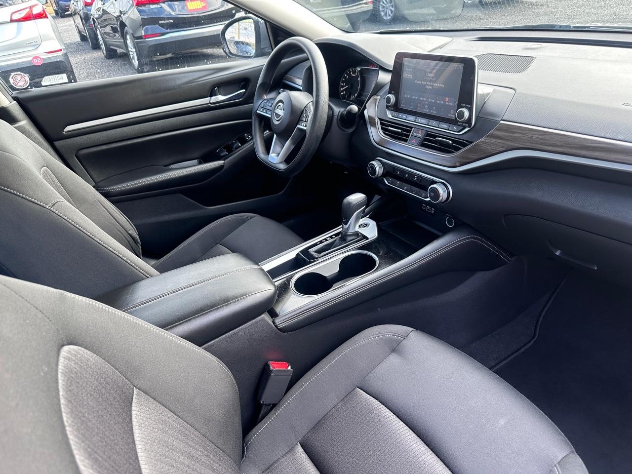 Nissan Altima 2.5 SV Sedan 2023