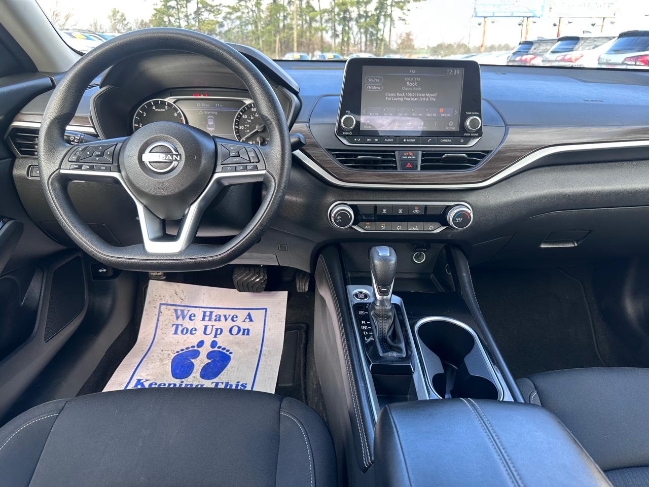 Nissan Altima 2.5 SV Sedan 2023