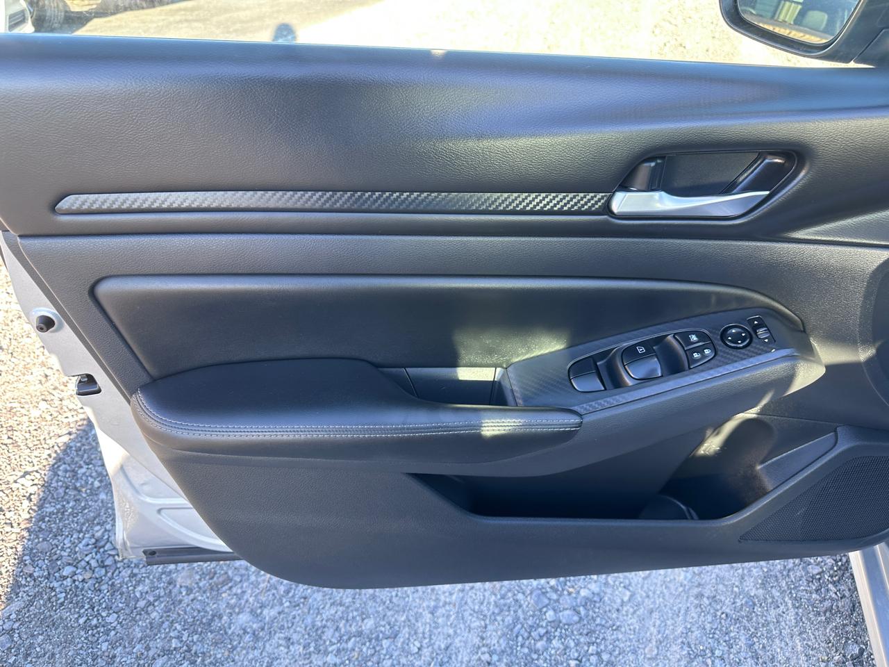 Nissan Altima 2.5 SV Sedan 2024