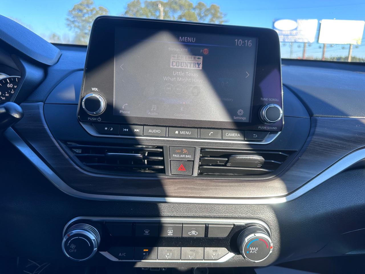 Nissan Altima 2.5 SV Sedan 2024