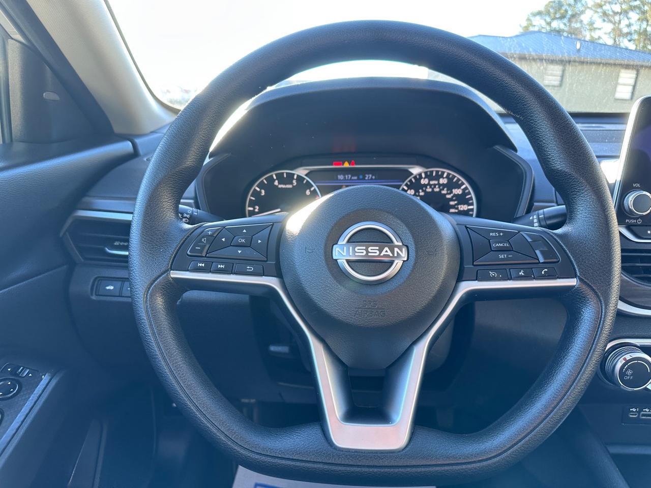 Nissan Altima 2.5 SV Sedan 2024