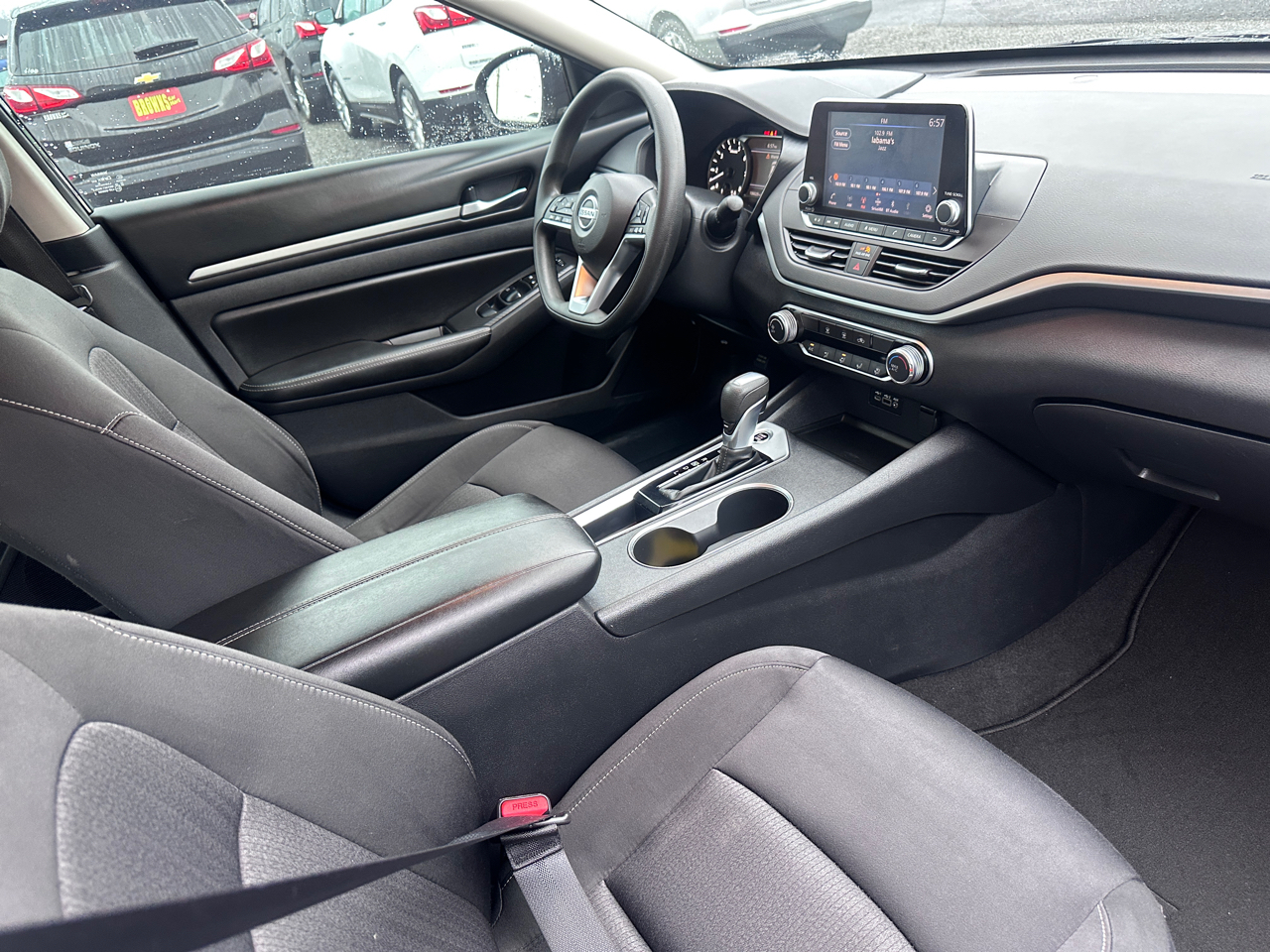 Nissan Altima 2.5 SV Sedan 2022