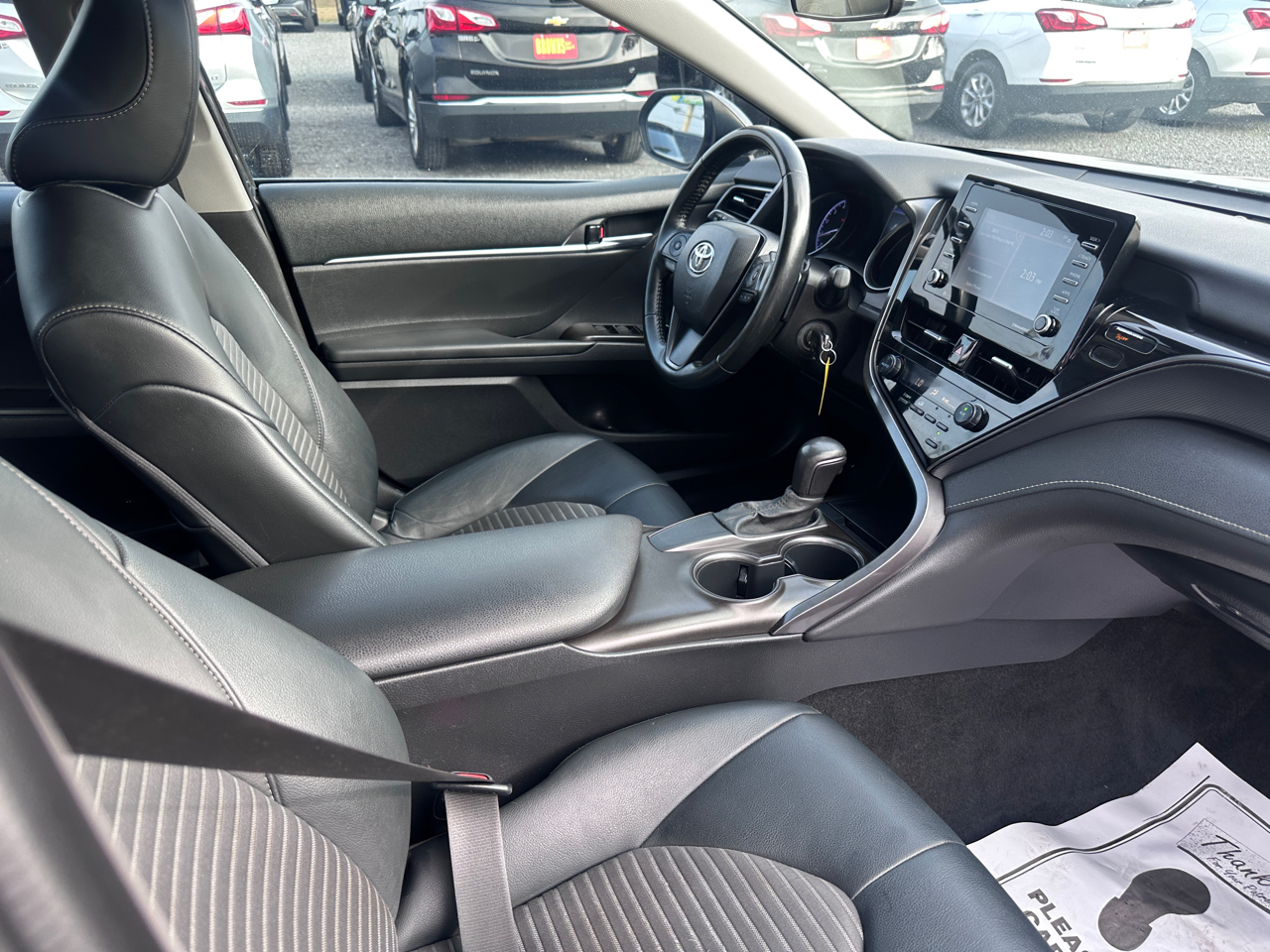 Toyota Camry SE Auto (Natl) 2021