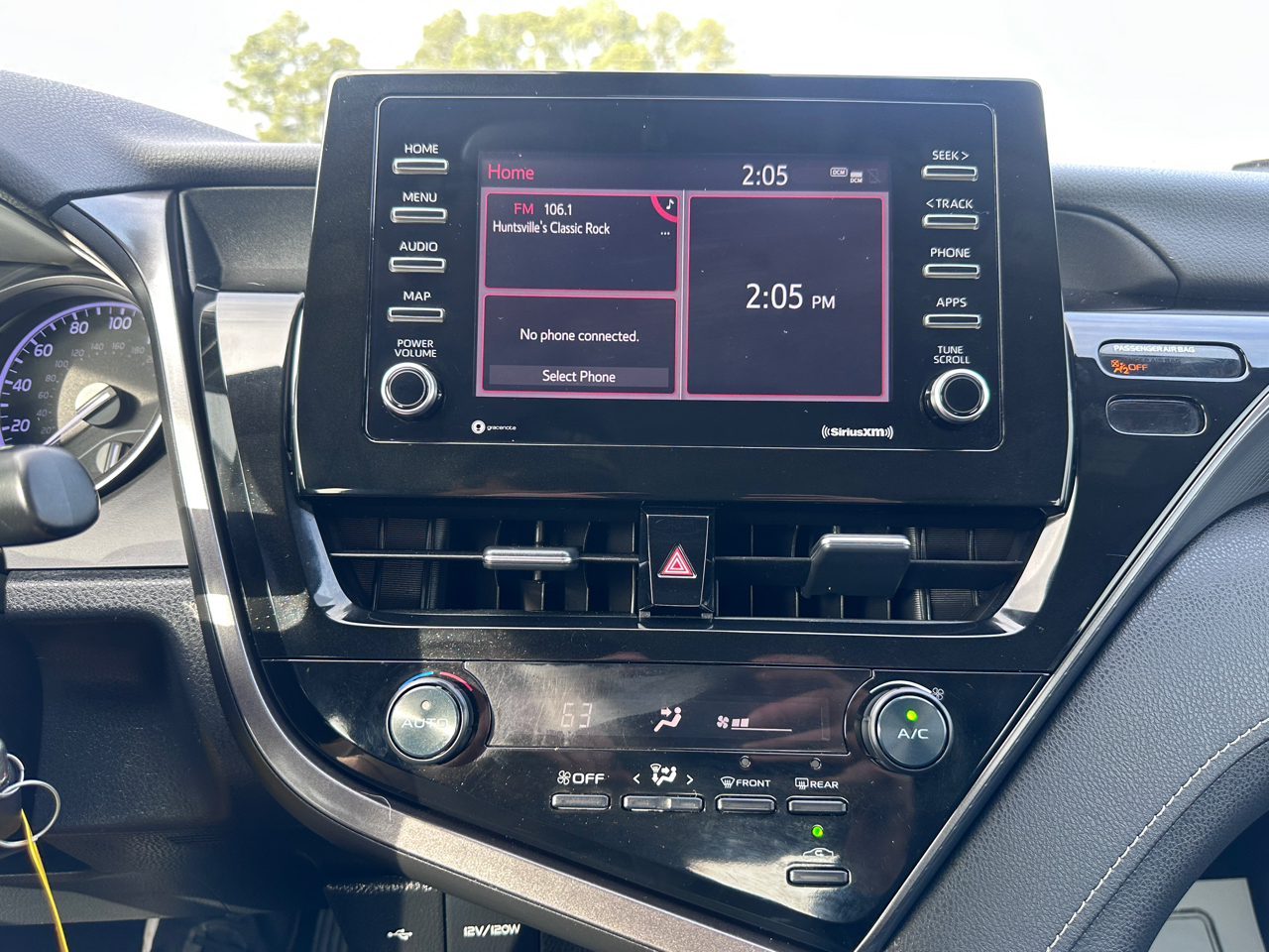 Toyota Camry SE Auto (Natl) 2021