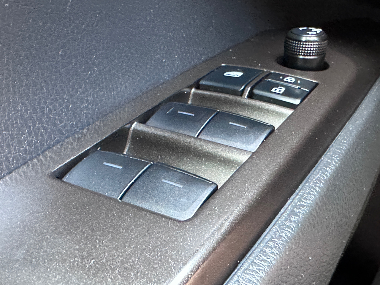 Toyota Camry SE Auto (Natl) 2021