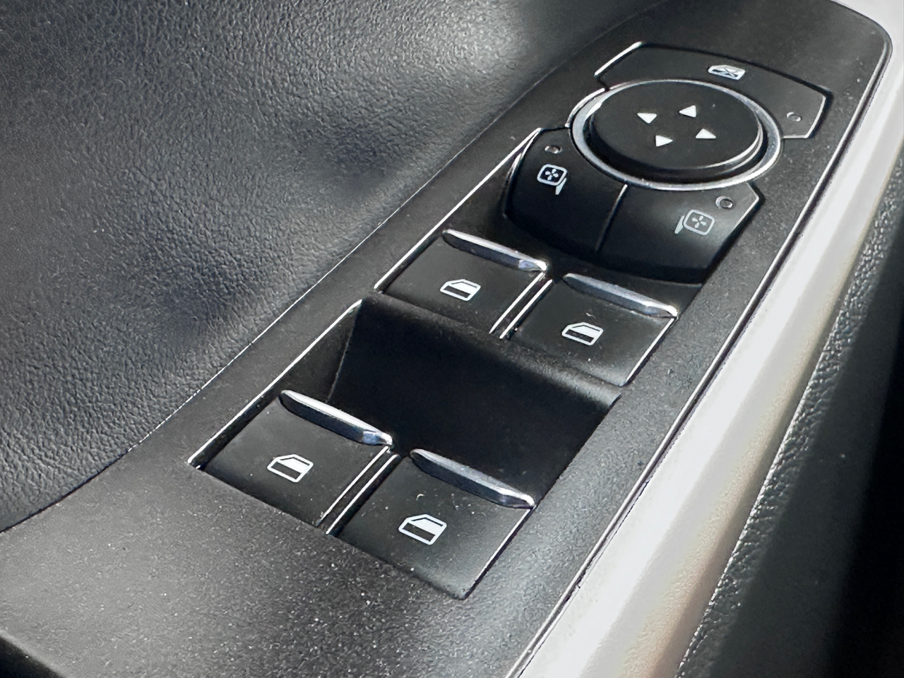 Ford Explorer XLT 4WD 2021