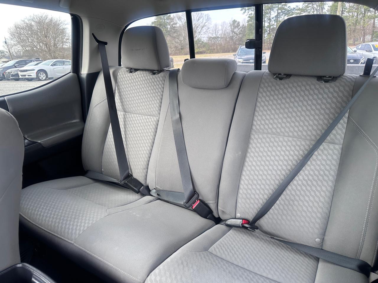 Toyota Tacoma 2WD SR Double Cab 5' Bed I4 AT (Natl) 2020