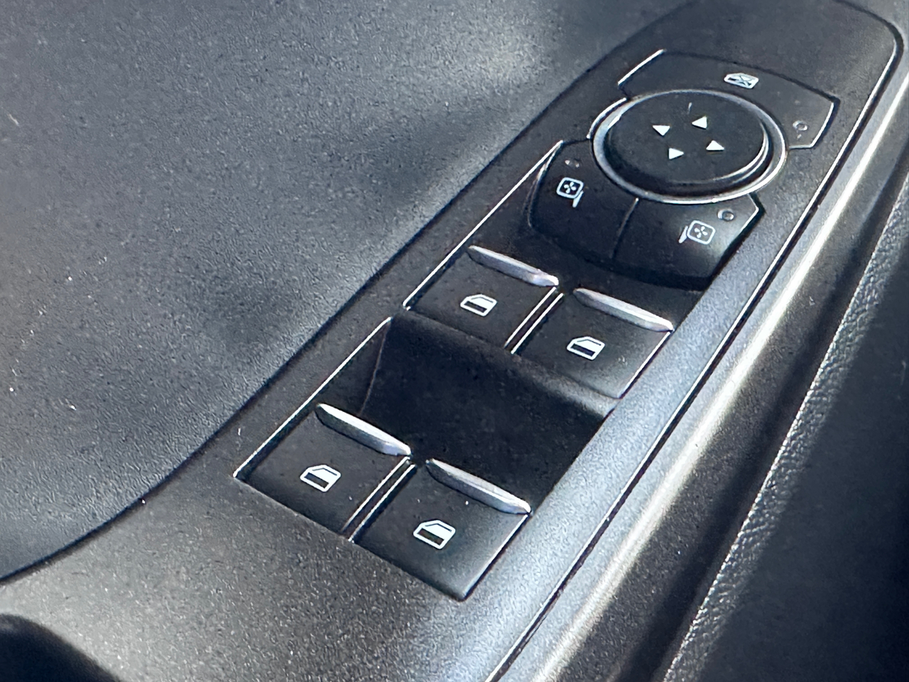 Ford Explorer Base 4WD 2022