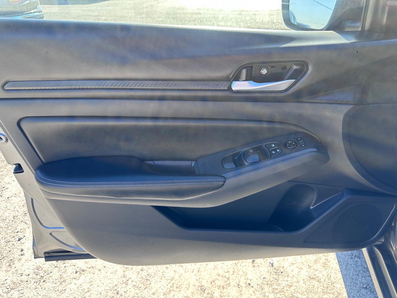 Nissan Altima 2.5 SV Sedan 2024