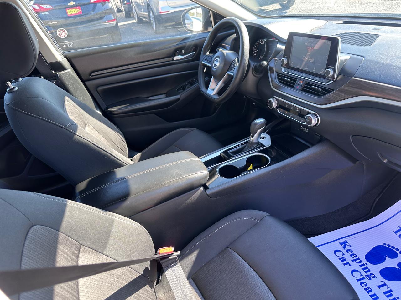 Nissan Altima 2.5 SV Sedan 2024