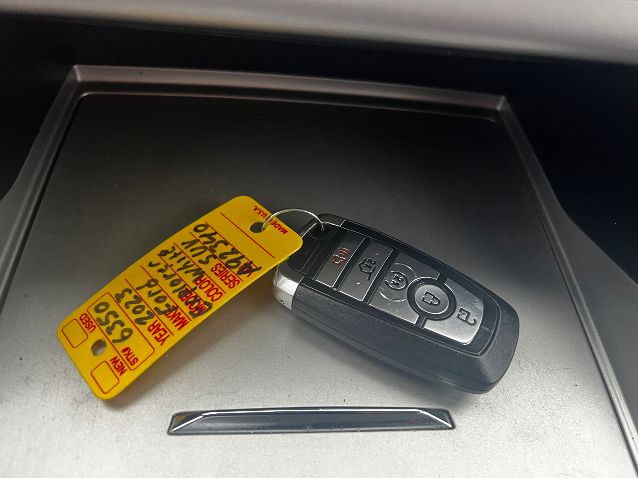 Ford Explorer RWD 4dr XLT 2023