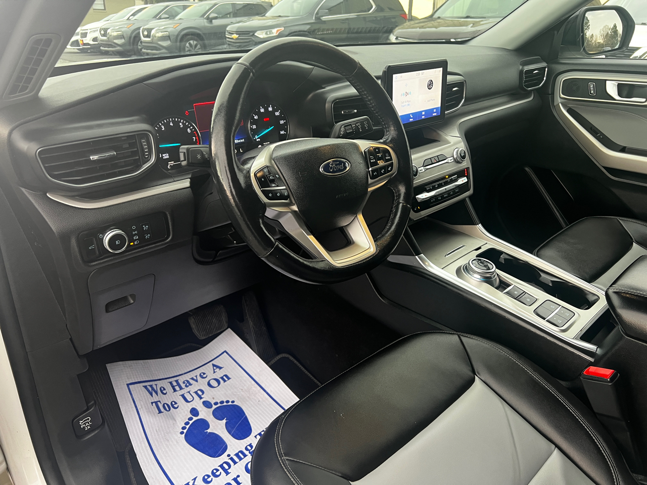 Ford Explorer RWD 4dr XLT 2023