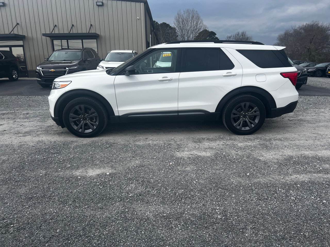 Ford Explorer RWD 4dr XLT 2023