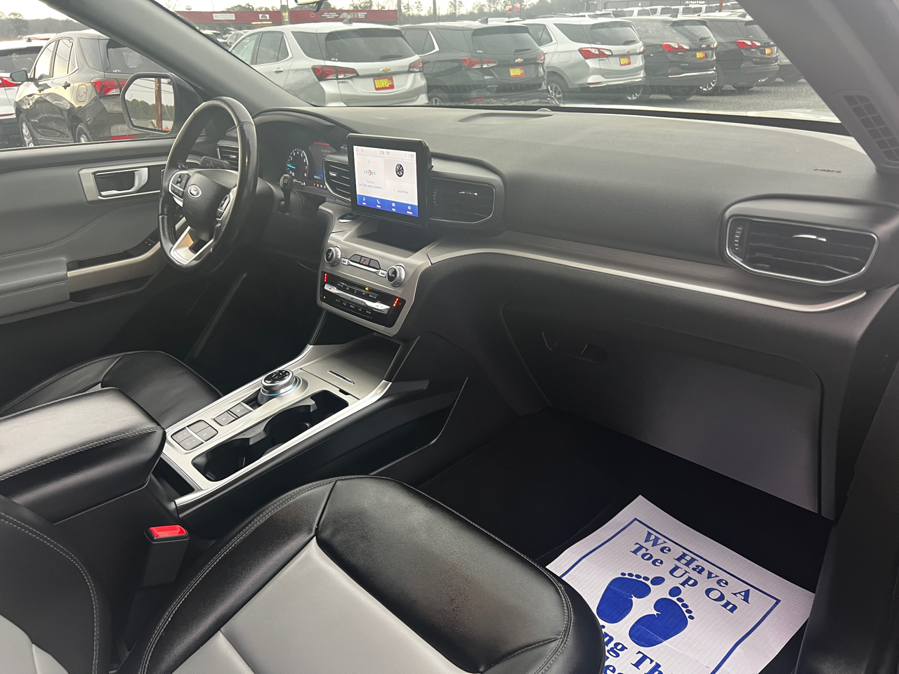 Ford Explorer RWD 4dr XLT 2023