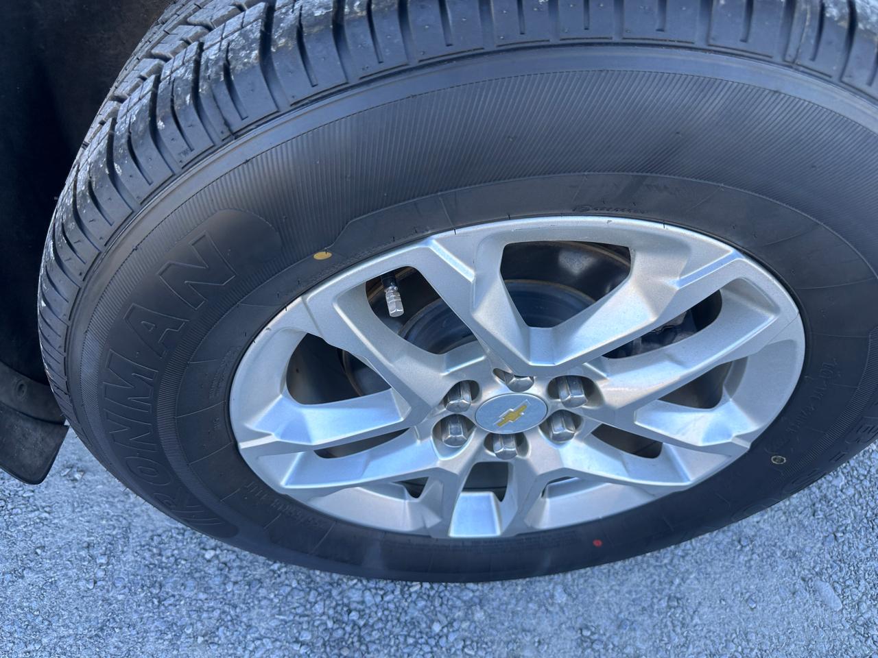 Chevrolet Traverse FWD 4dr LS w/1LS 2021