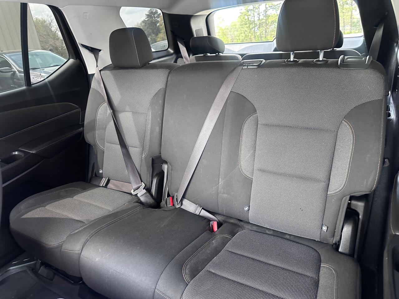 Chevrolet Traverse FWD 4dr LS w/1LS 2021