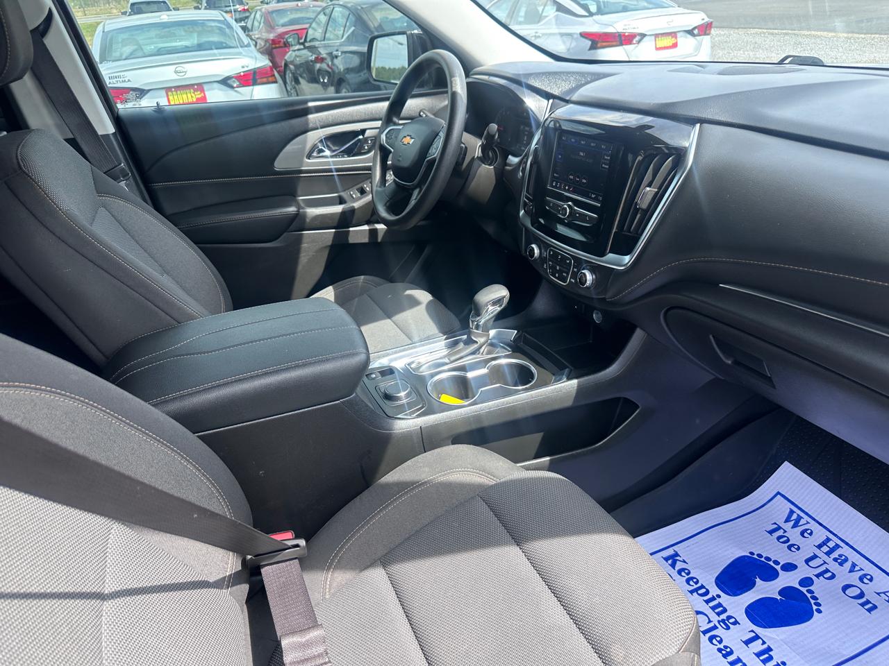 Chevrolet Traverse FWD 4dr LS w/1LS 2021