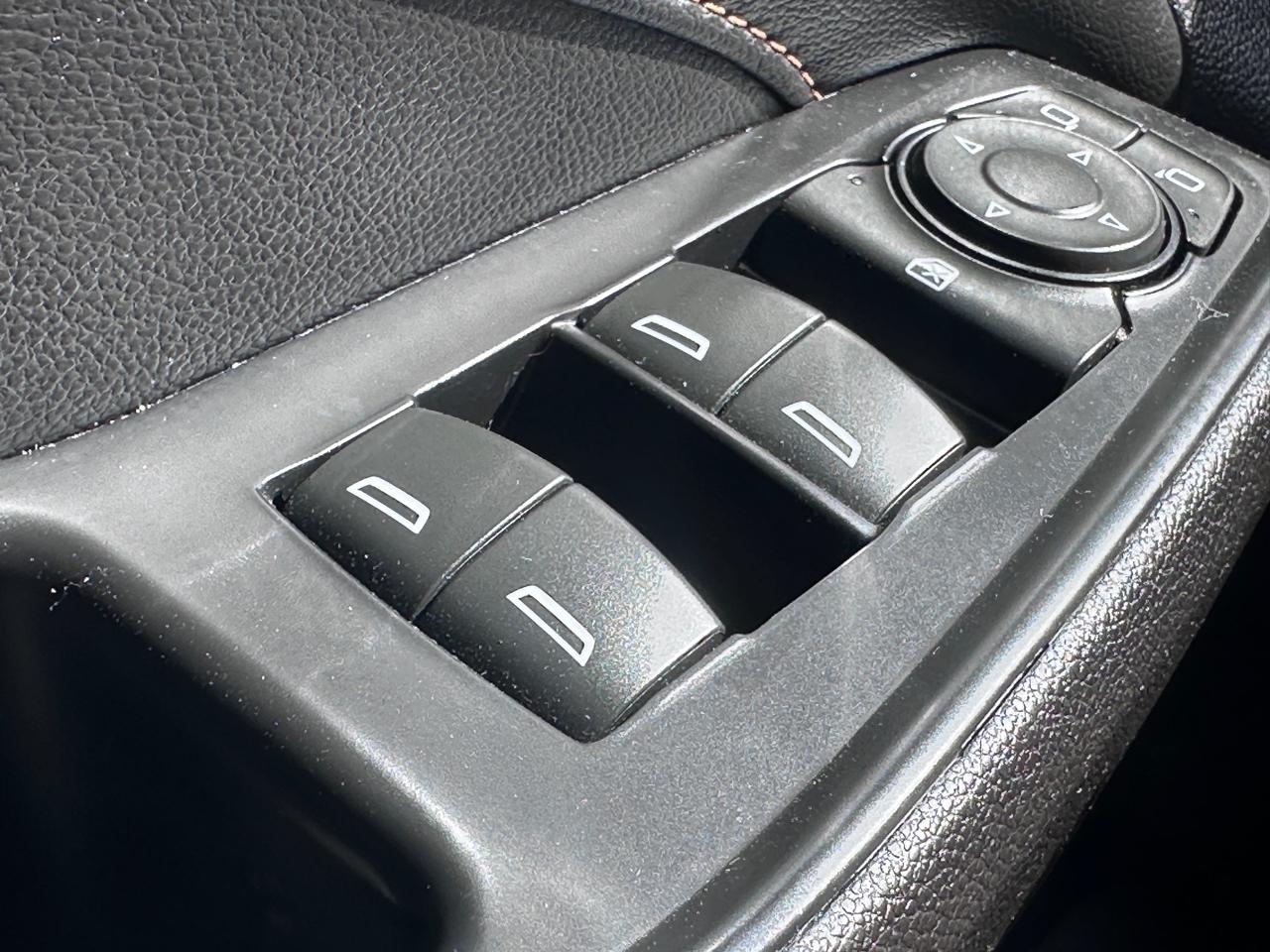 Chevrolet Traverse FWD 4dr LS w/1LS 2021