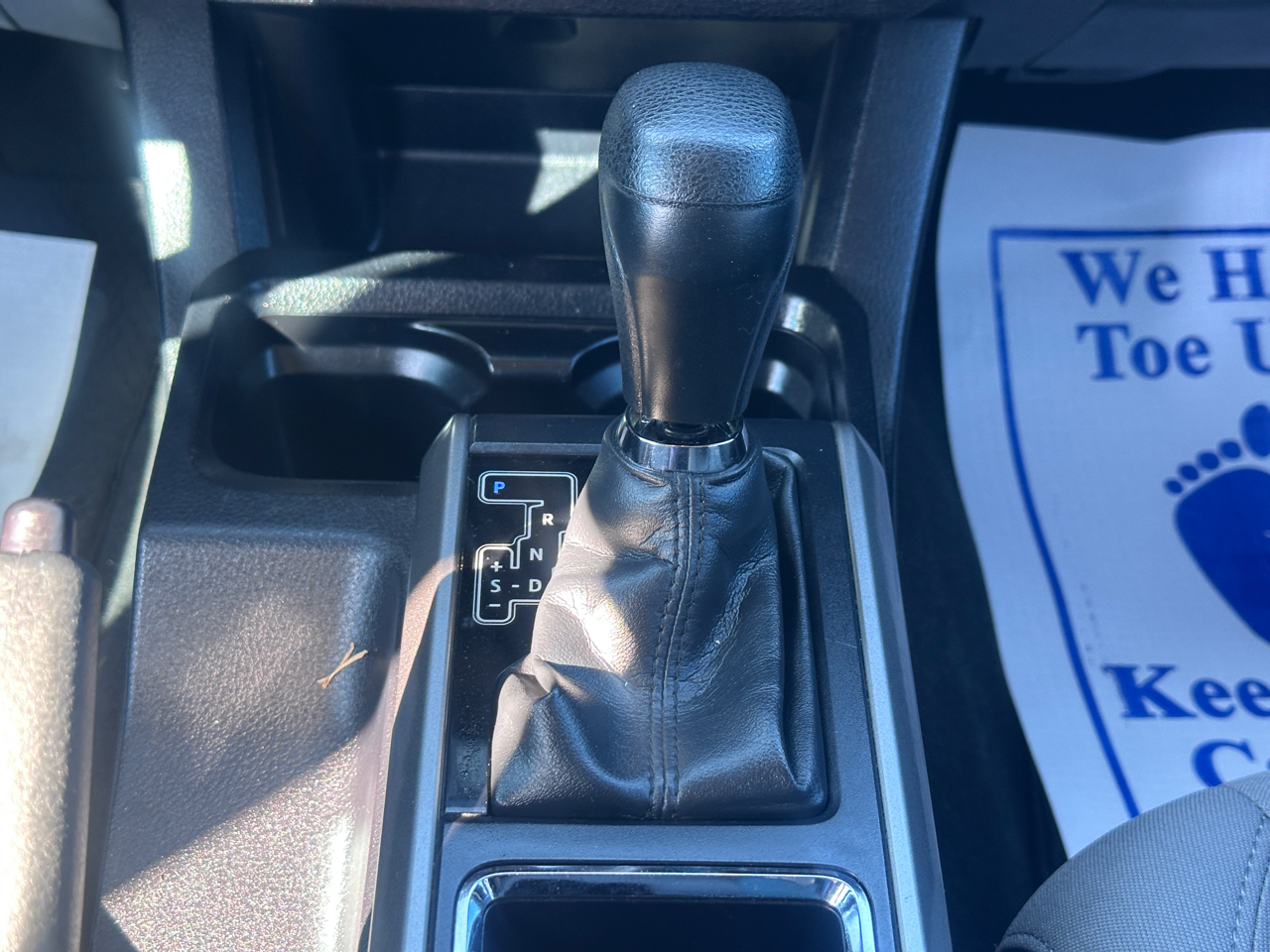 Toyota Tacoma SR5 Double Cab 6' Bed V6 4x2 AT (Natl) 2017