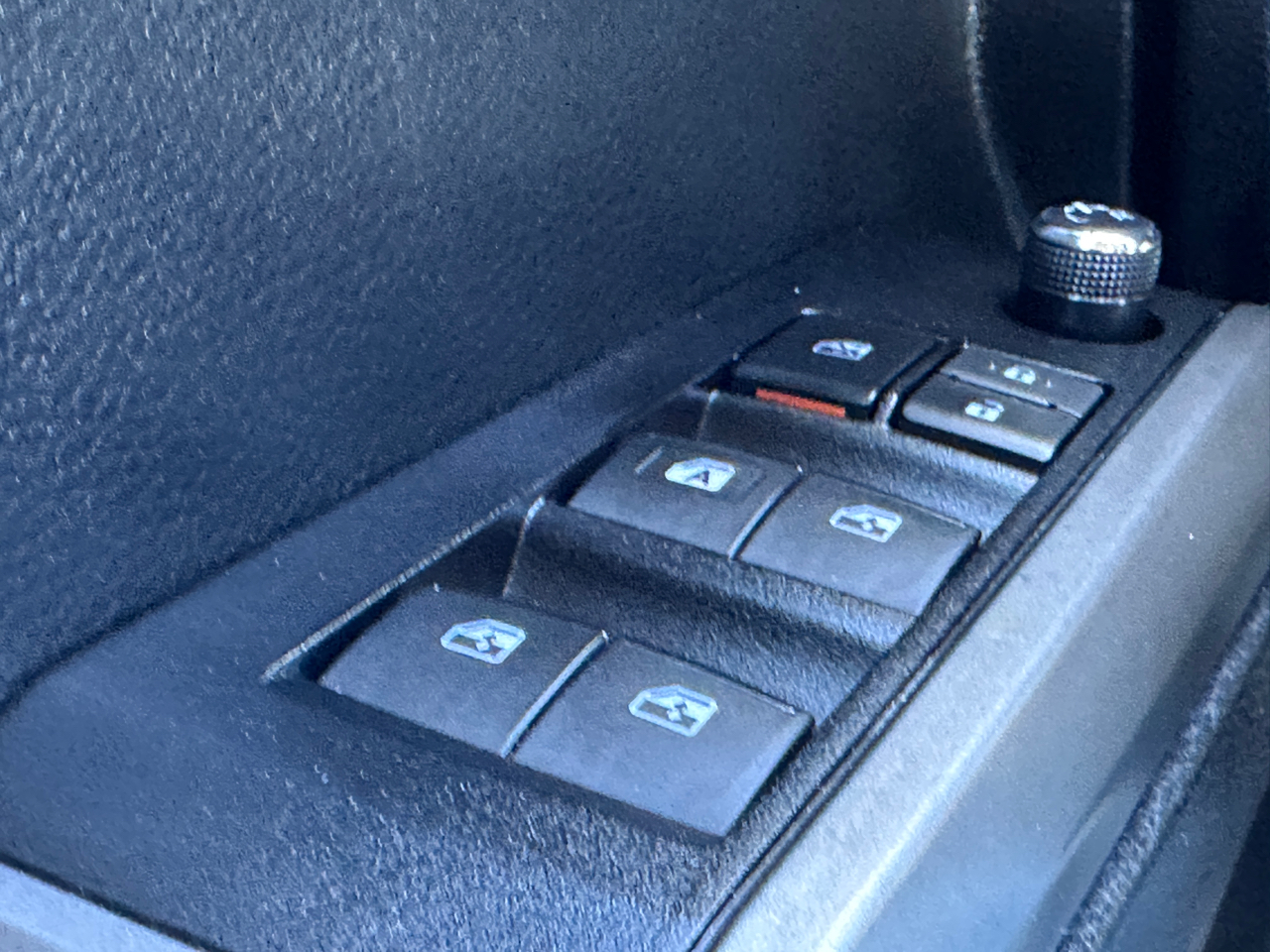 Toyota Tacoma SR5 Double Cab 6' Bed V6 4x2 AT (Natl) 2017