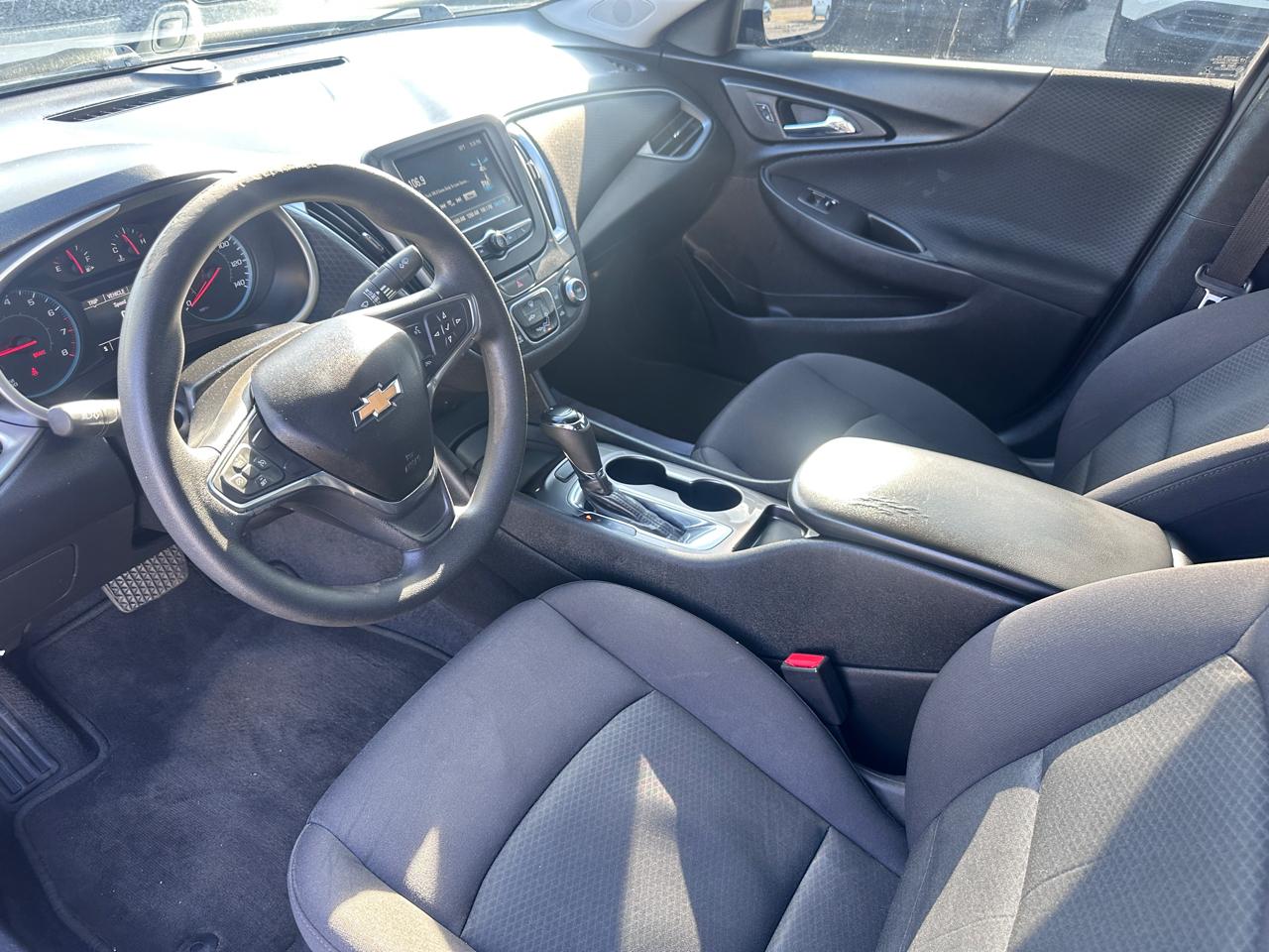 Chevrolet Malibu 4dr Sdn LS w/1FL 2017