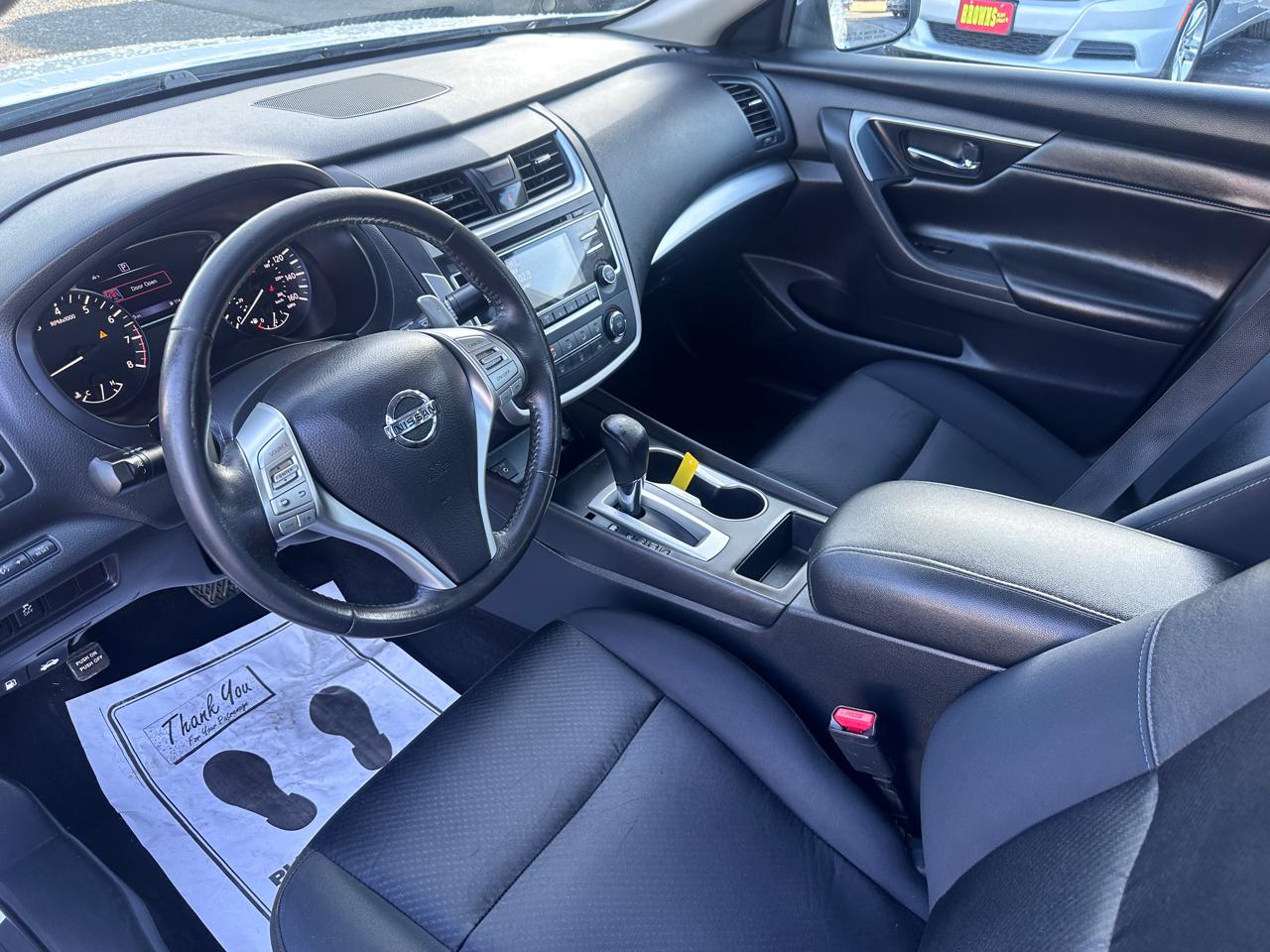 Nissan Altima 2.5 SR Sedan 2017