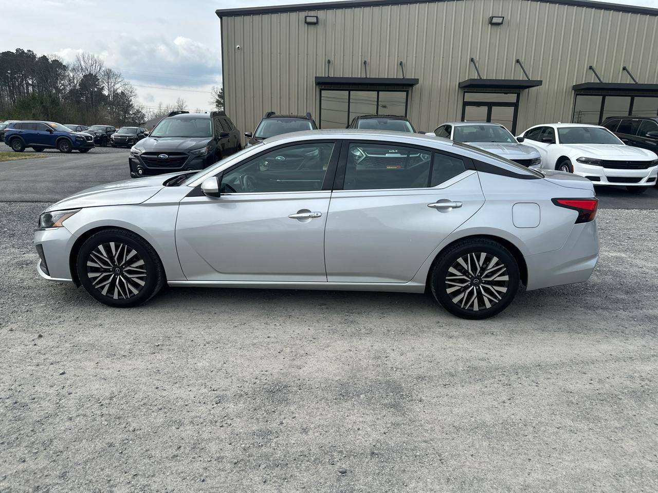 Nissan Altima 2.5 SV Sedan 2023