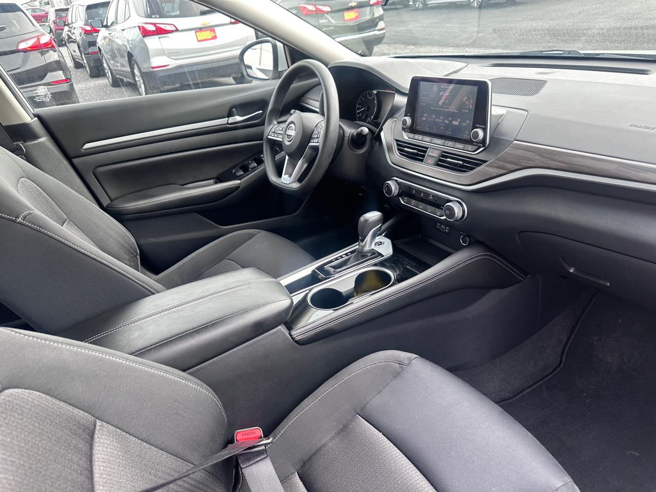 Nissan Altima 2.5 SV Sedan 2023