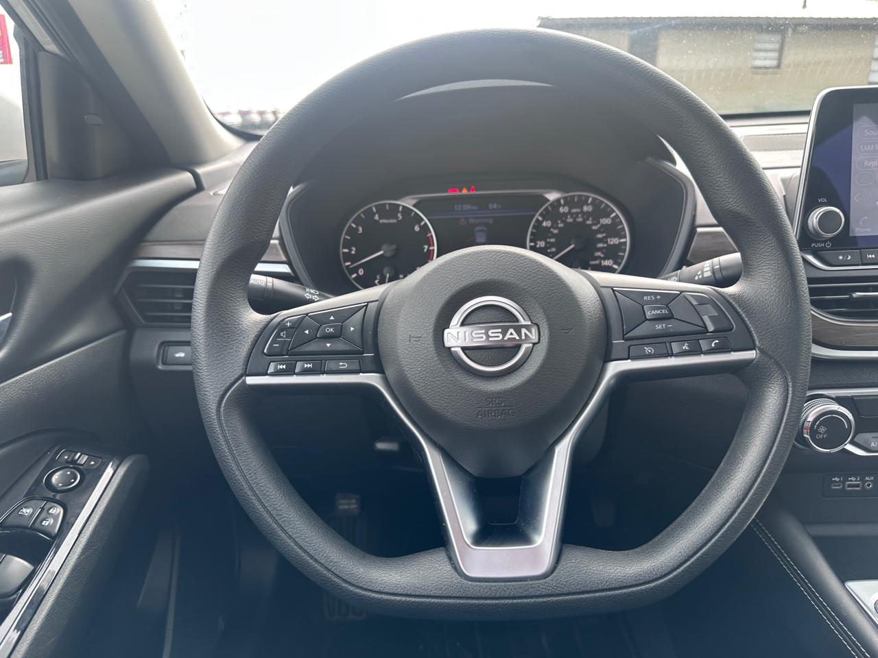 Nissan Altima 2.5 SV Sedan 2023