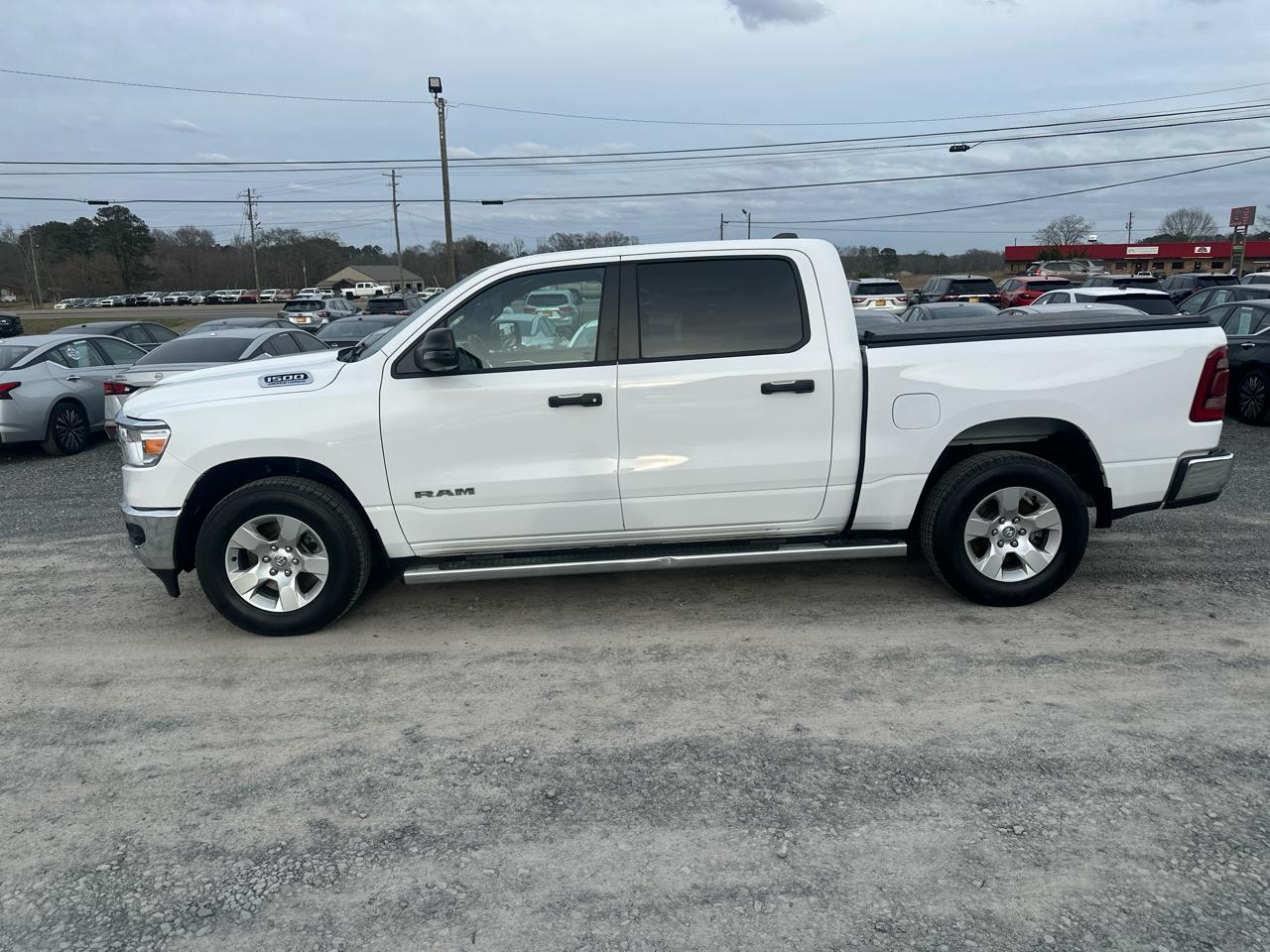 RAM 1500 Lone Star 4x4 Crew Cab 5'7" Box 2023