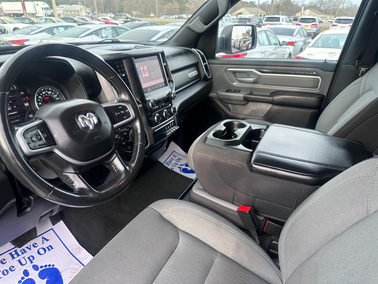 RAM 1500 Lone Star 4x4 Crew Cab 5'7" Box 2023