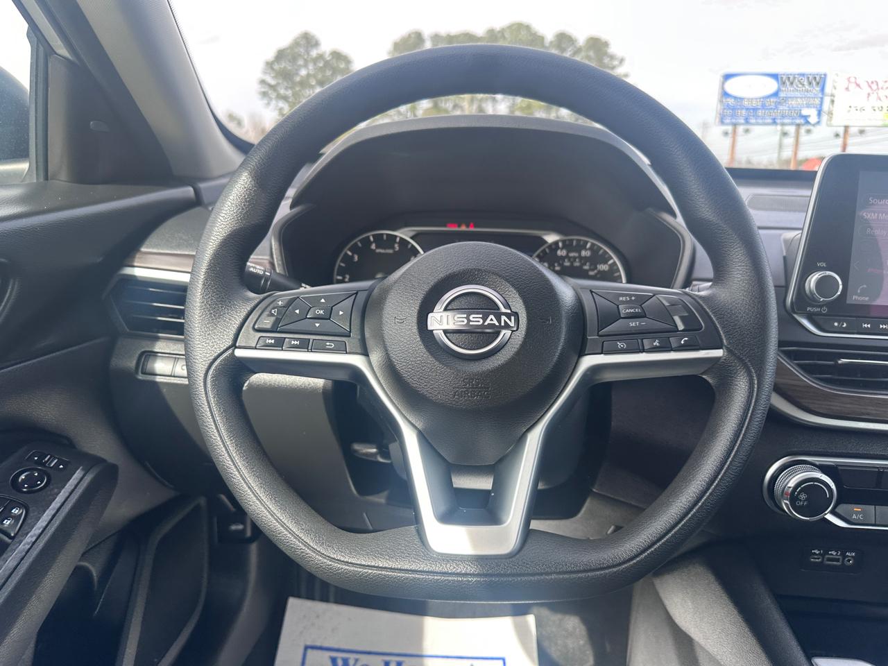 Nissan Altima 2.5 SV Sedan 2024