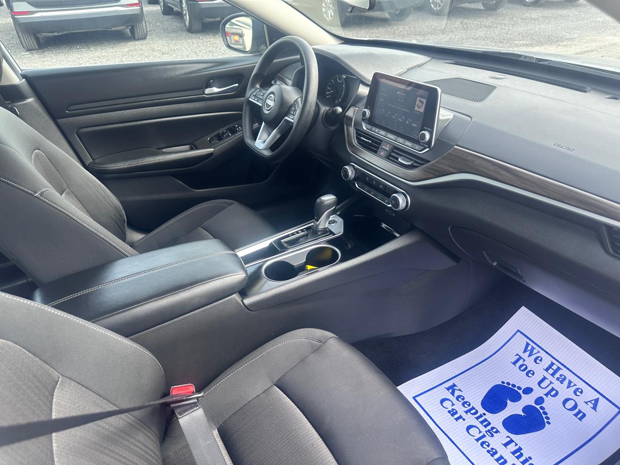 Nissan Altima 2.5 SV Sedan 2024