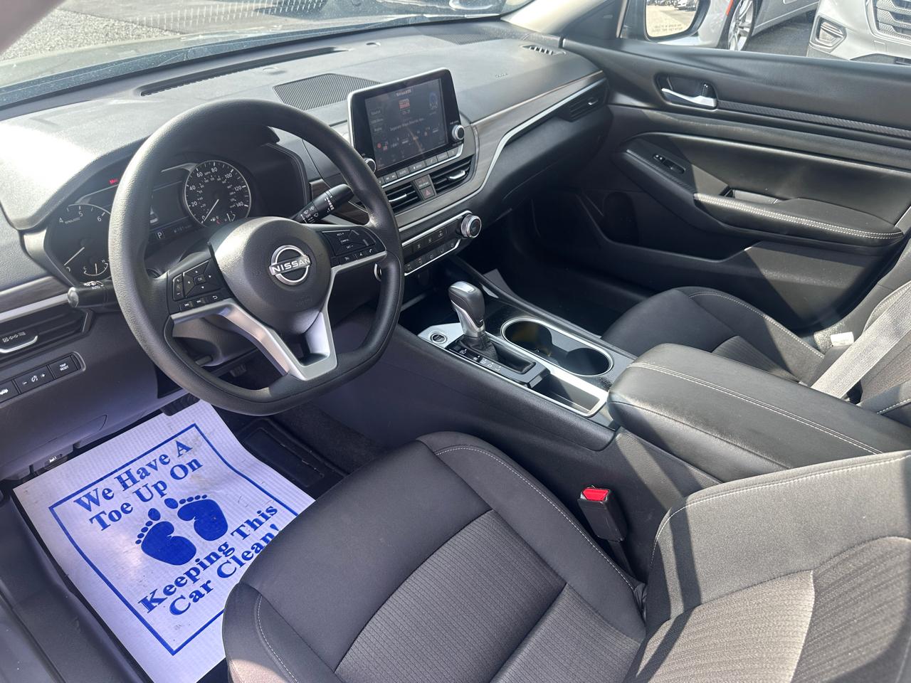 Nissan Altima 2.5 SV Sedan 2024