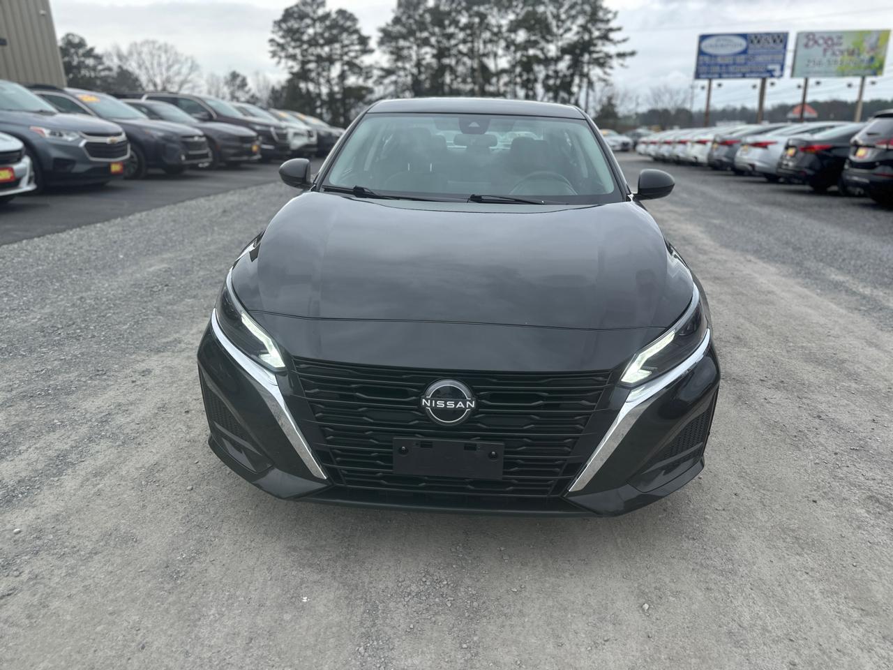 Nissan Altima 2.5 SV Sedan 2024