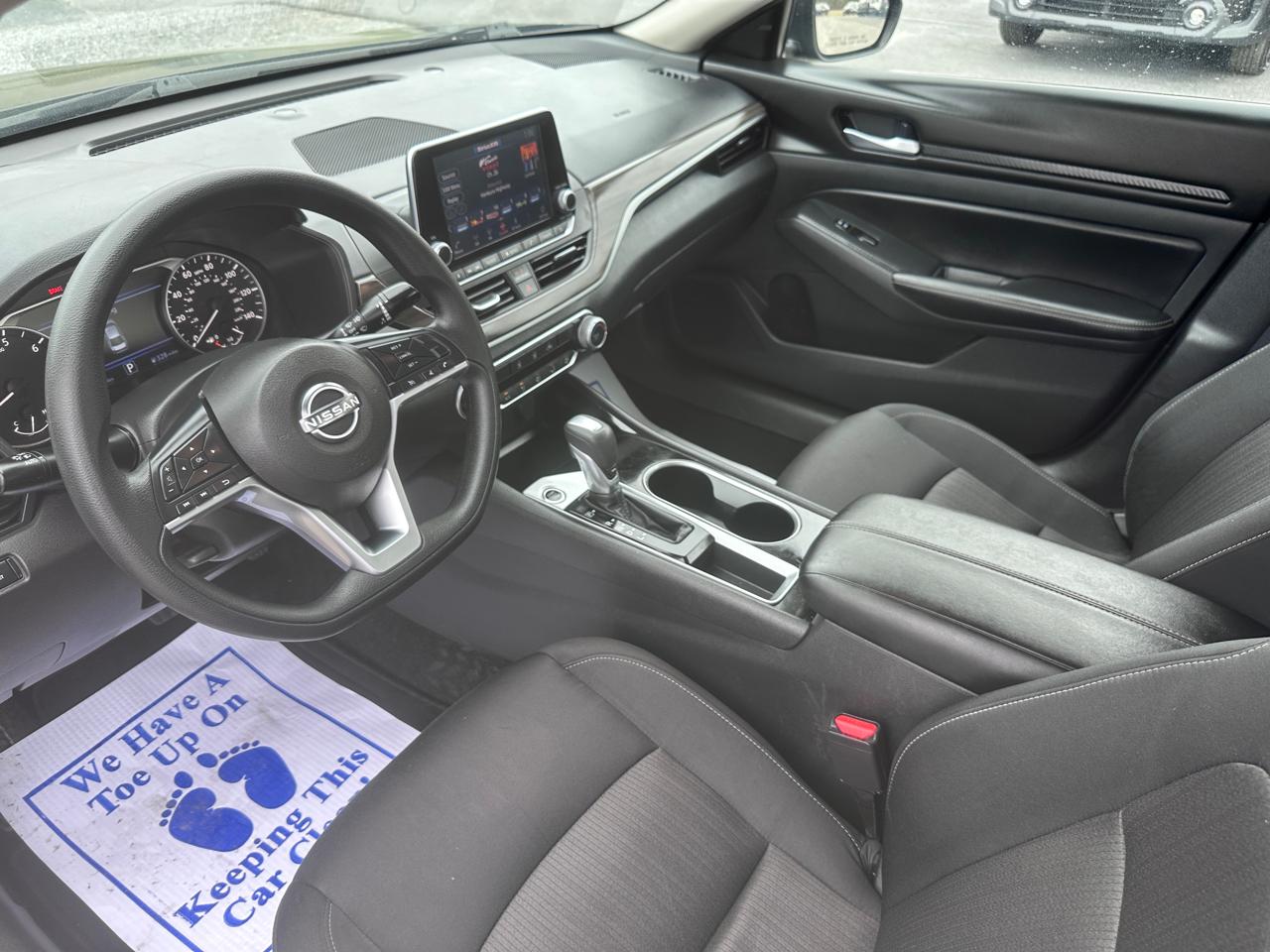 Nissan Altima 2.5 SV Sedan 2024