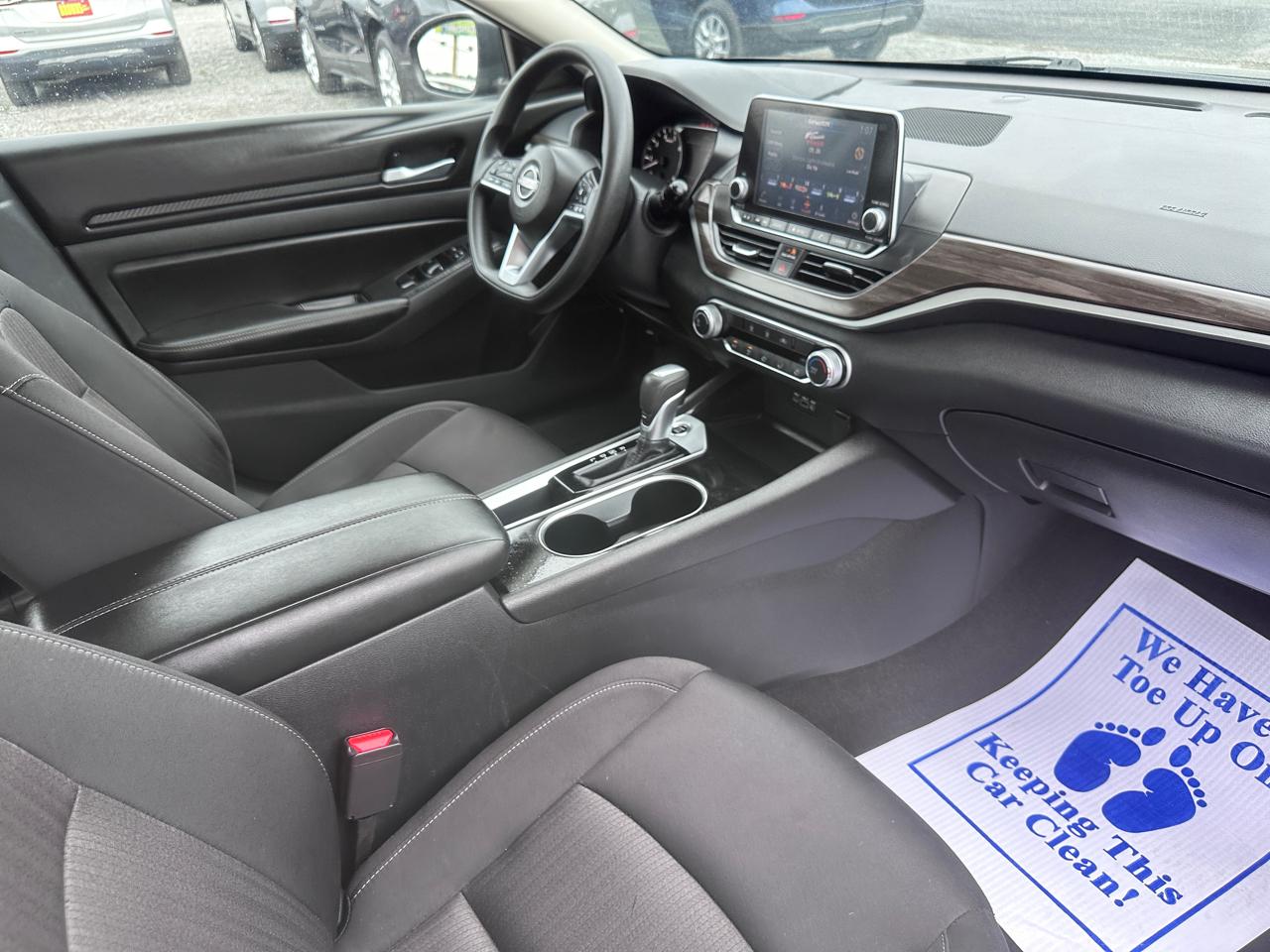 Nissan Altima 2.5 SV Sedan 2024