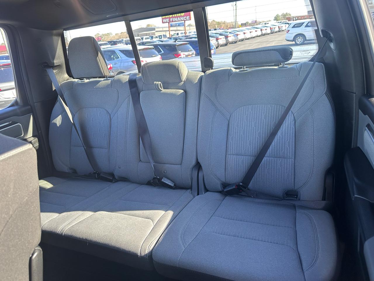 RAM 1500 Lone Star 4x4 Crew Cab 5'7" Box 2023