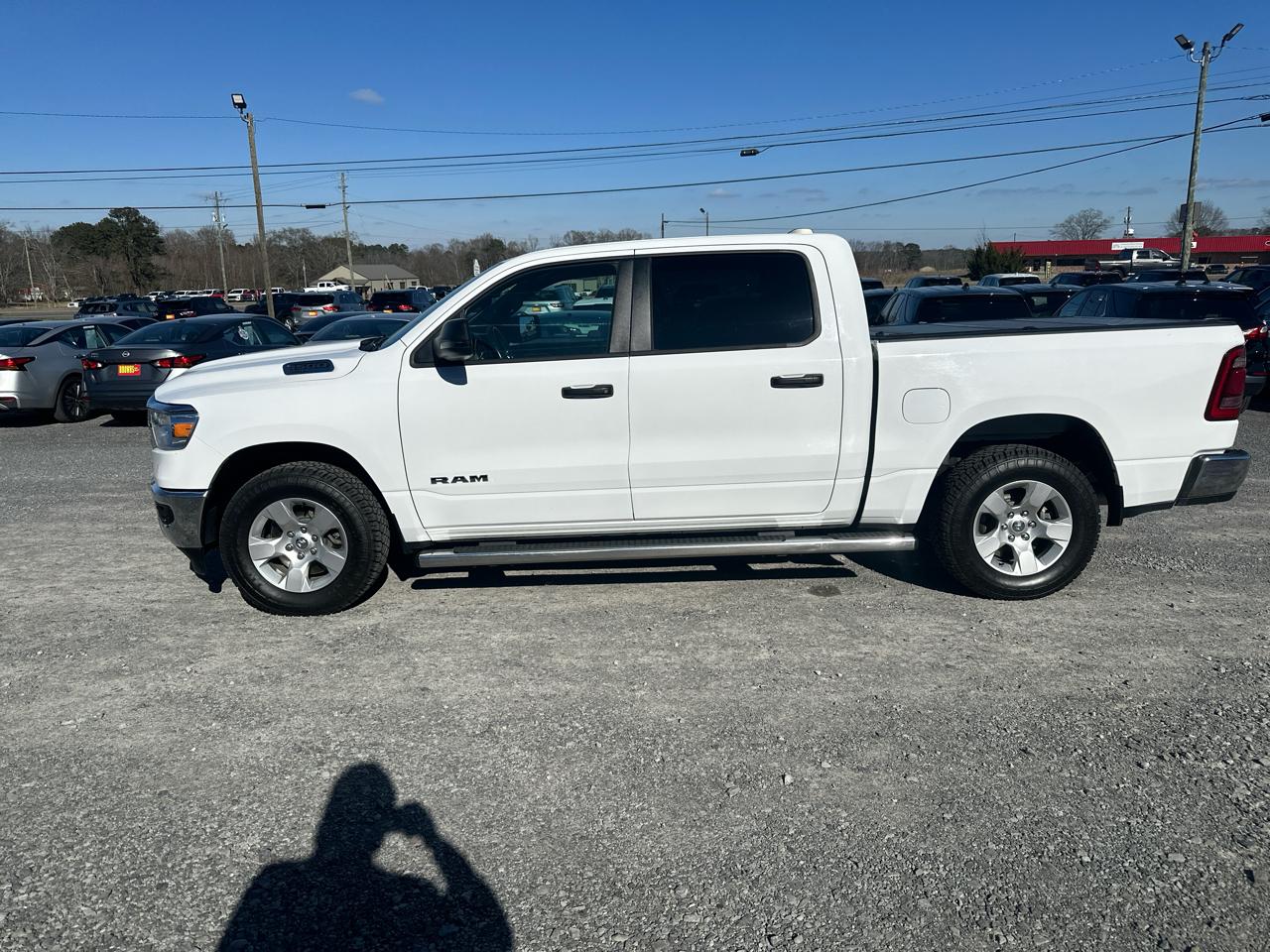 RAM 1500 Lone Star 4x4 Crew Cab 5'7" Box 2023