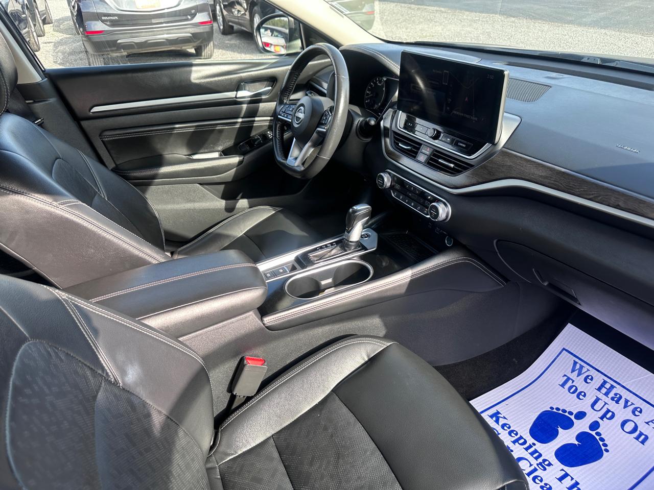 Nissan Altima 2.5 SL Sedan 2023