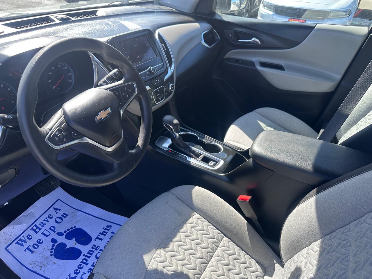 Chevrolet Equinox FWD 4dr LS w/1FL 2022